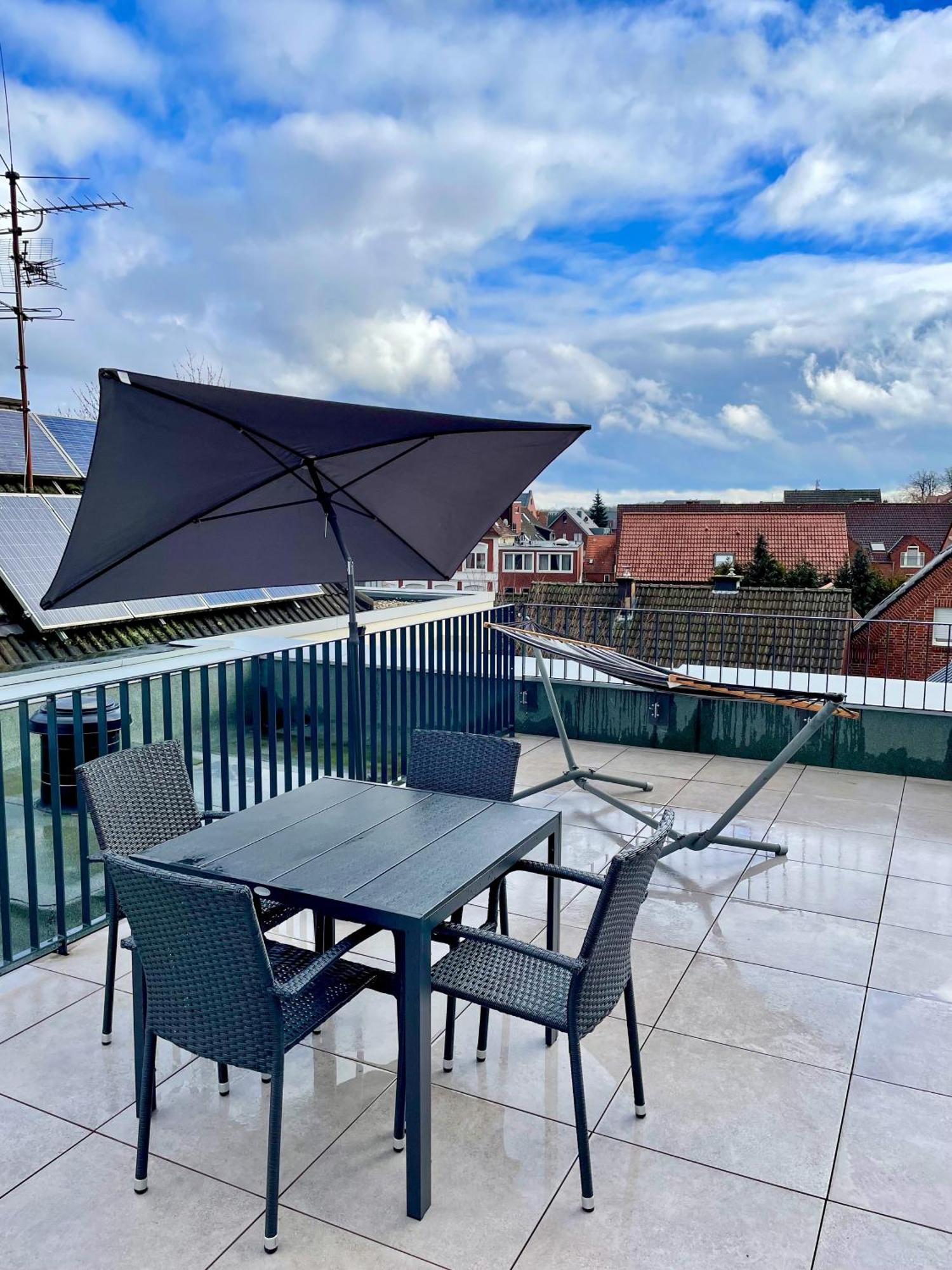 Ahaus: Stadtoase Mit Terrasse & Privater Garage Buitenkant foto